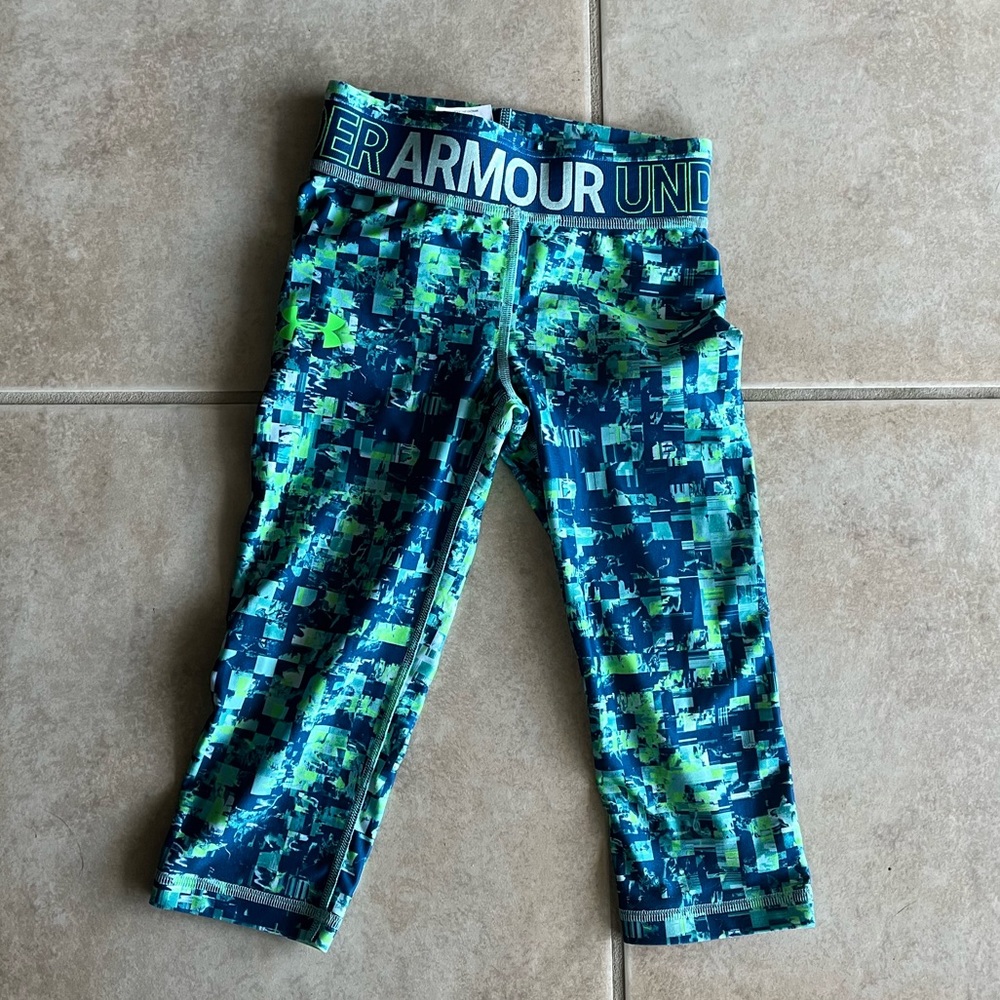 Under Armour Girls Leggings EUC